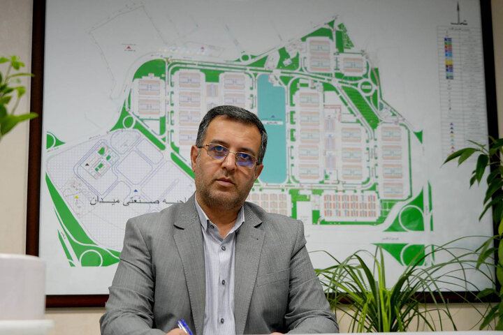 جمع‌آوری حدود 500 خودرو زیرباری از میدان مرکزی