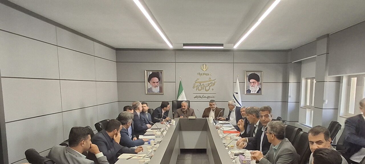 سومين نشست بررسي مشکلات شهرک‌هاي مسکوني کوثر، محلاتي و آتي‌ساز