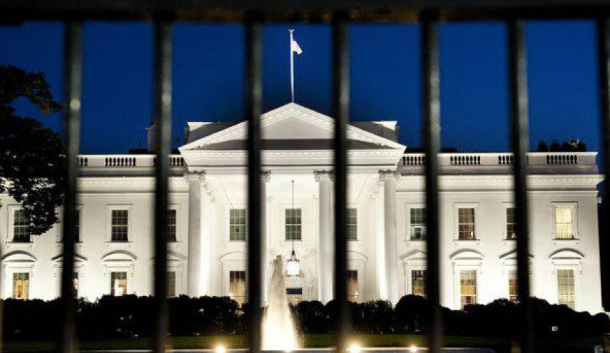 تعطیلی دولت آمریکا وارد سومین هفته شد/ نظرسنجی‌ها دموکرات ها را مقصر دانستند