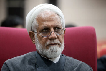 وزارت جهاد پيگير تامين سوخت کشاورزان کنگاور، صحنه و هرسين باشد