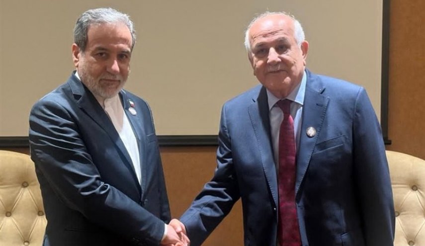 دیدار رئیس هیات نمایندگی فلسطین در اجلاس جنبش تعهد با عراقچی