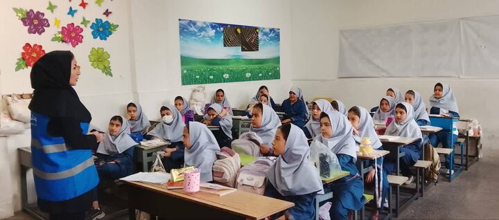 ارائه 1000 نفرساعت آموزش محيط زيستي در منطقه 19