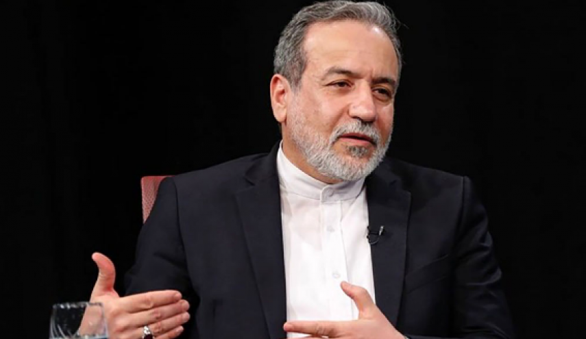 عراقچی: نمایش یک پهپاد در پارلمان بریتانیا، صحنه‌سازی لابی اسرائیل بود