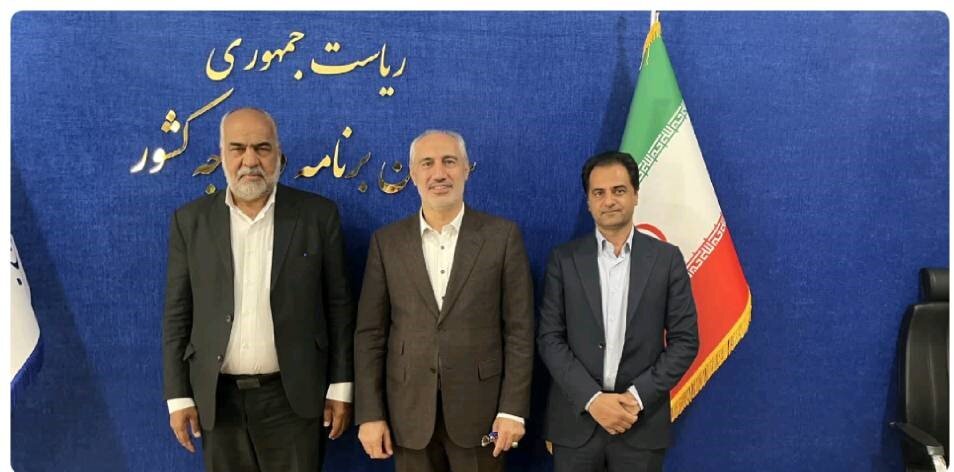 ديدار صباغيان با رييس سازمان برنامه و بودجه/لزوم تخصيص اعتبار و اخذ کد ماده 23 براي پروژه‌هاي عمراني و توسعه‌اي شهرستان‌هاي حوزه انتخابيه