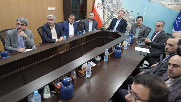 بازديد معاون رئيس جمهور از بندر بوشهر/ بندر بوشهر به الگوي هوشمندسازي در بنادر کشور تبديل خواهد شد
