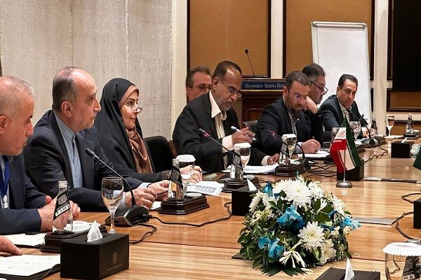 توافق ریلی ایران و پاکستان/ قطار کانتینری اسلام‌آباد-تهران-استانبول از دسامبر راه‌اندازی می‌شود