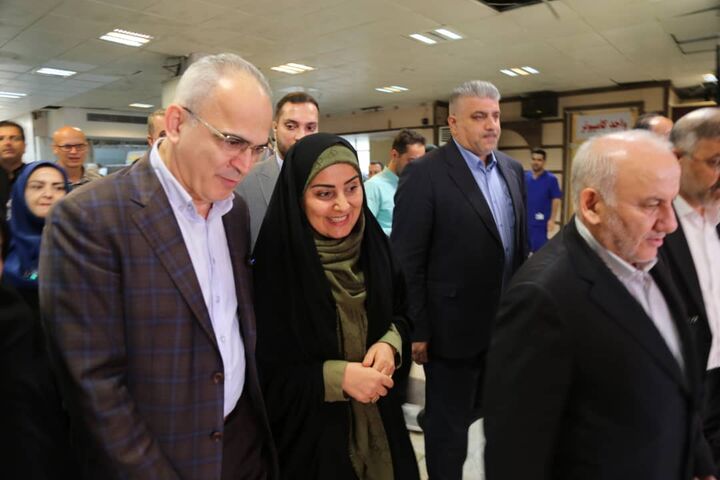 بازديد وزير راه و شهرسازي از بيمارستان امام خميني(ره) ساري در سالروز ولادت حضرت زينب(س)