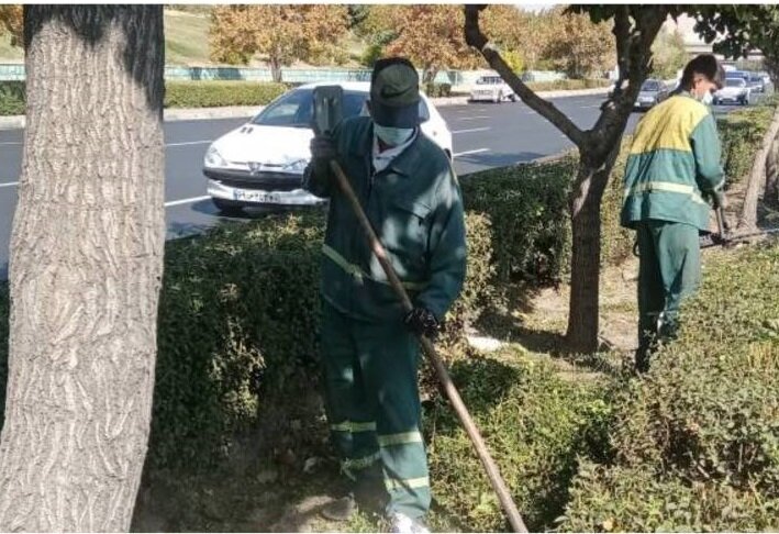 بازپيرايي رفيوژهاي معابر شهري و بزرگراهي منطقه 2