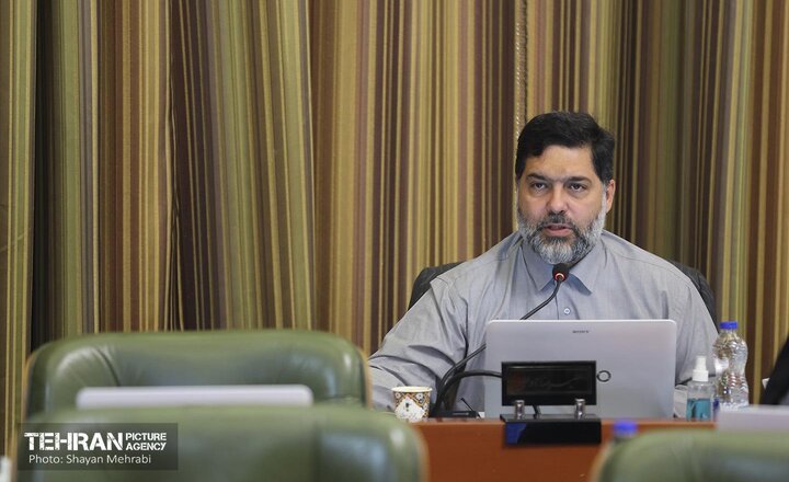 وقتی ظرفیت تولید اتوبوس در حد نیاز تهران وجود ندارد، شهرداری چه باید می‌خرید؟/ اتوبوس‌های چینی مصوبه شورا را دارد، چرا مناقشه می‌کنید؟