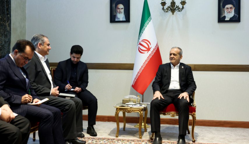 رئیس جمهور: ایران آماده همکاری برای رفع اختلافات پاکستان و افغانستان است