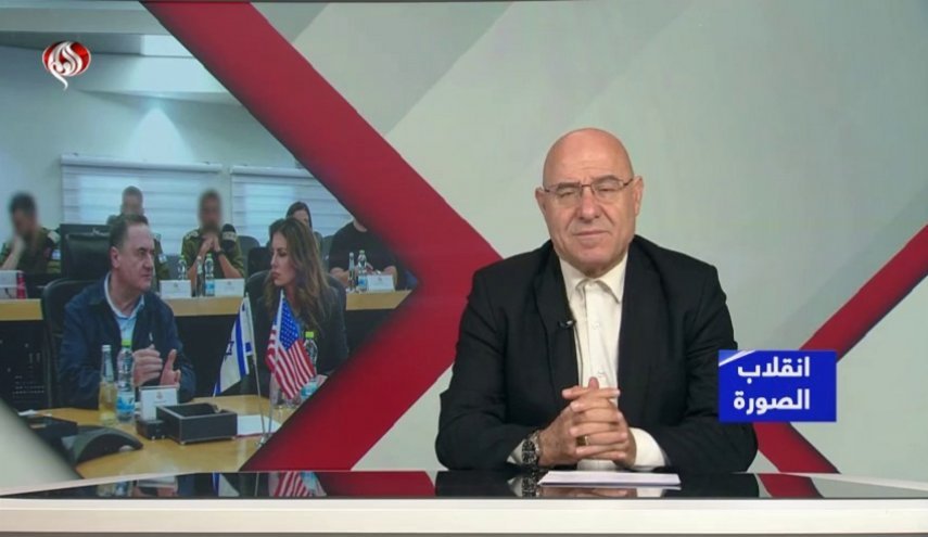 اورتگاس با  لباس صهيونيستها در مرزهاي لبنان