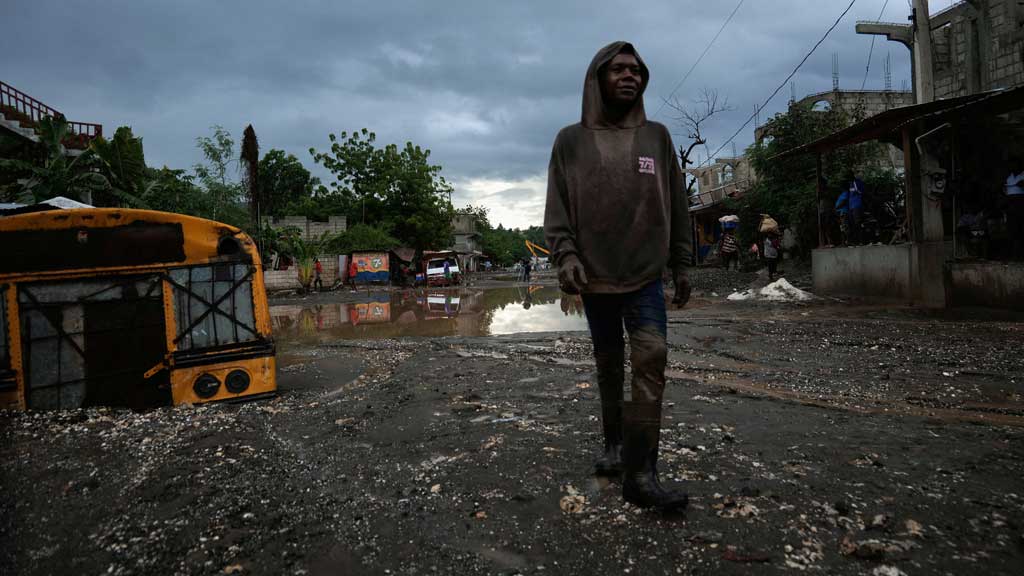 Hurricane Melissa`s death toll climbs to 44, storm churns north