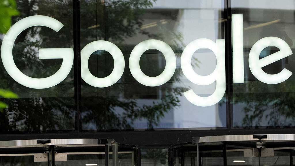 Tech leaders boost AI spending, but Alphabet`s cash flow wins investor favour