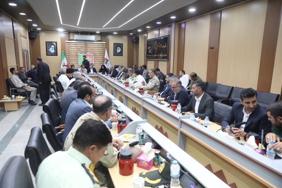 حضور نمایندگان در یادمان شهدای قلاویزان و پایانه مرزی مهران/ مسئولان بر تسهیل تجارت مرزی و رفع مشکلات مرزنشینان تاکید کردند