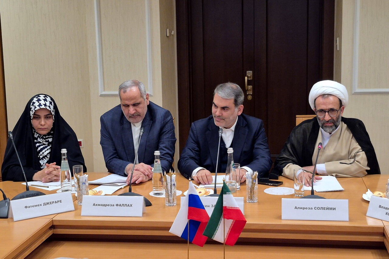 تولستوی: گفت‌وگوهای گروه 3+3 به حل چالش‌های منطقه‌ای کمک می‌کند/زنگنه: امروز بیش از هر زمان دیگری ایران و روسیه از نظر گفتمان و راهبرد به یکدیگر نزدیک شده‌اند