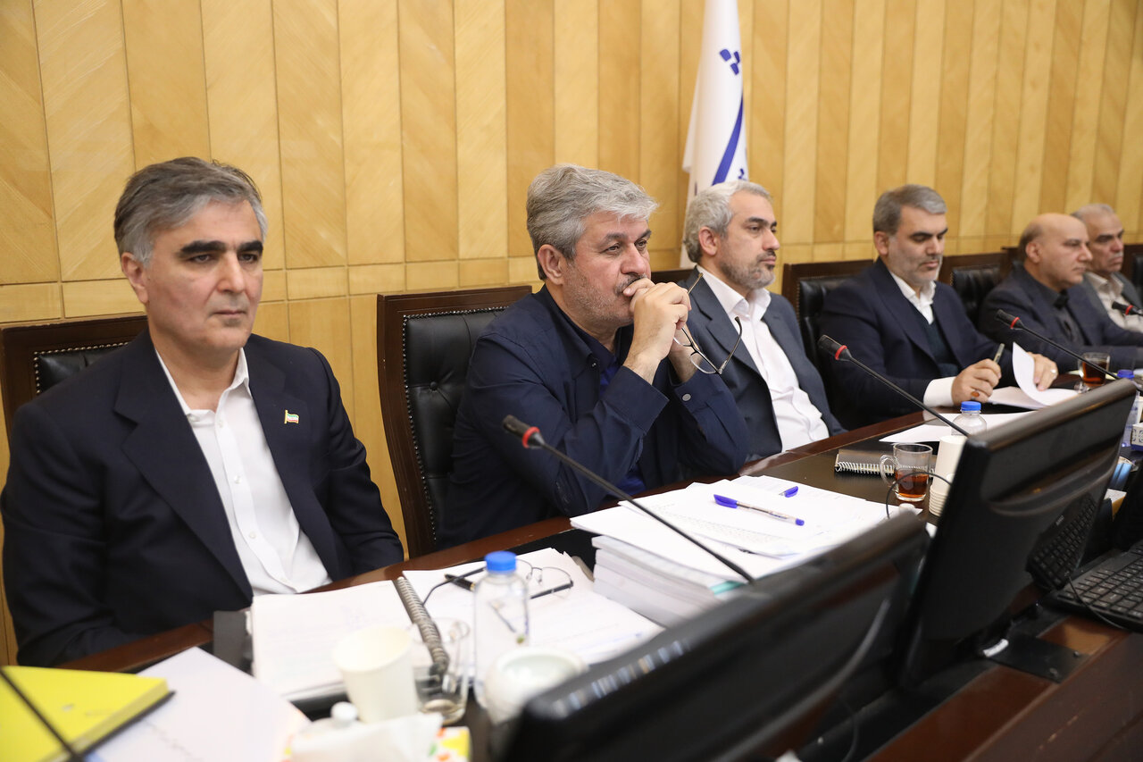 تاجگردون: فاصله بین عملکرد و اهداف برنامه هفتم زیاد است/ باید درباره اجرای برنامه به یک نگاه واحد دست یافت