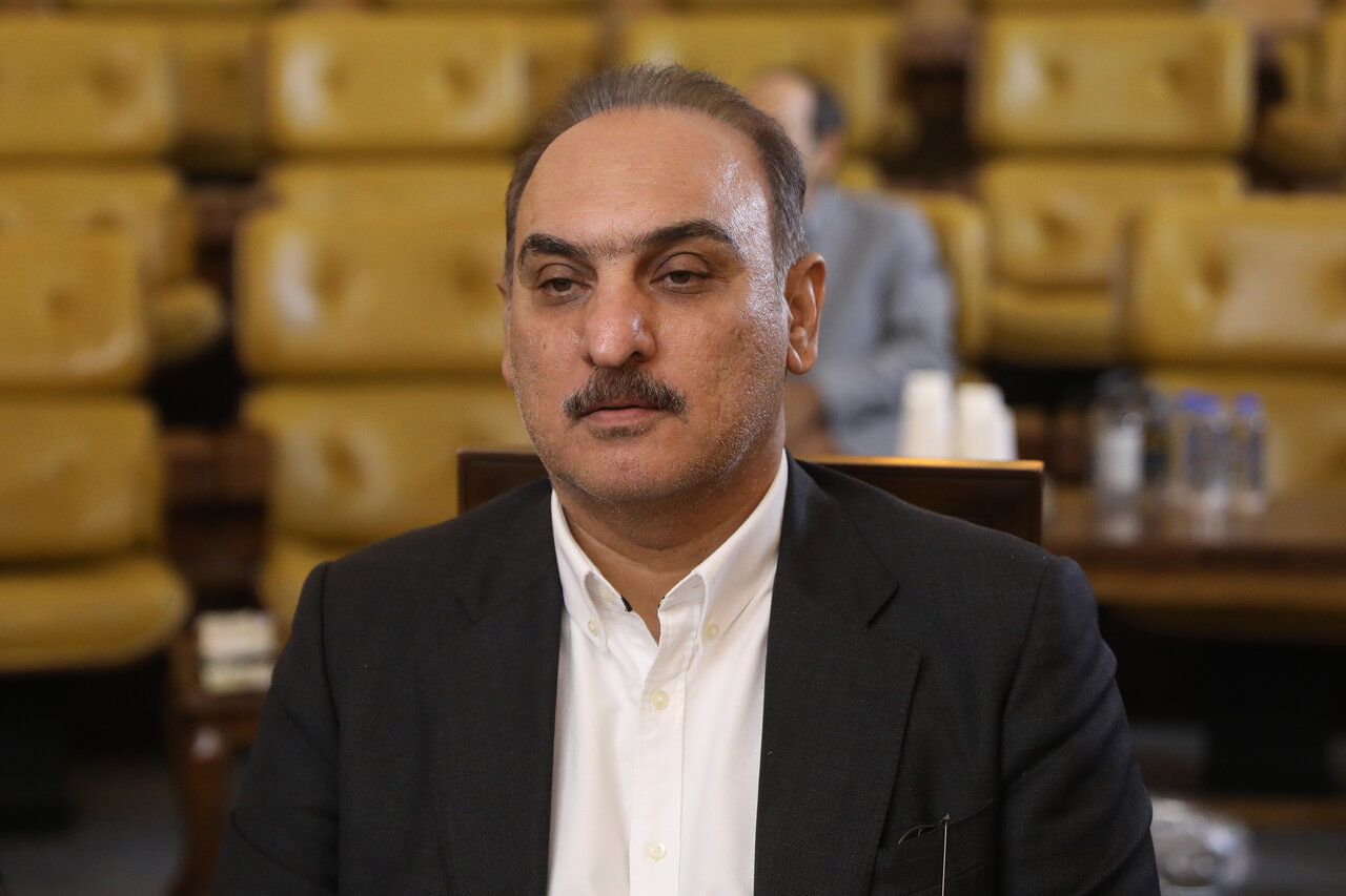 تحليل وضعيت انرژي در ايران: از فراواني منابع تا گذار به حکمراني هوشمند و اقتصاد بهره‌ور انرژي