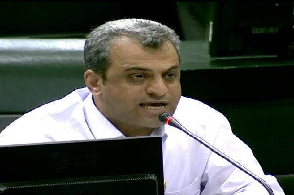 وزیر کشور مردم مرز نشین را دریابد/ مرزها را نمی‌توان با دیوار، سیم خاردار و بخشنامه اداره کرد