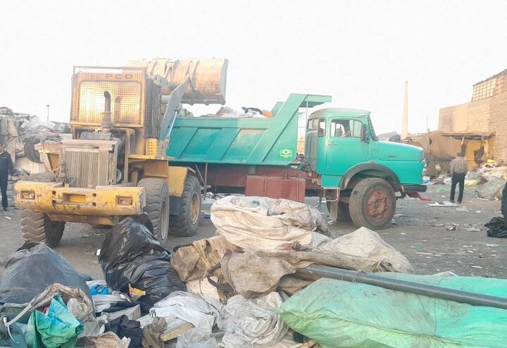 جمع‌آوري بيش از 1500 کيلوگرم پسماند خشک از دو مرکز غيرمجاز در منطقه 19
