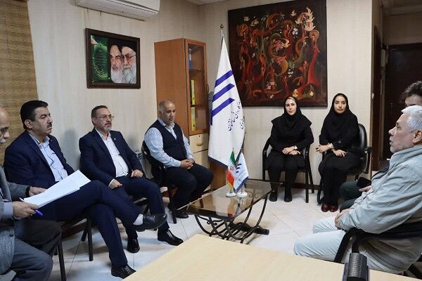 بازديد شوراي رابط و نمايندگان هيئت‌مديره نظام‌مهندسي از ستاد انتخابات نظام کارداني ساختمان خراسان رضوي