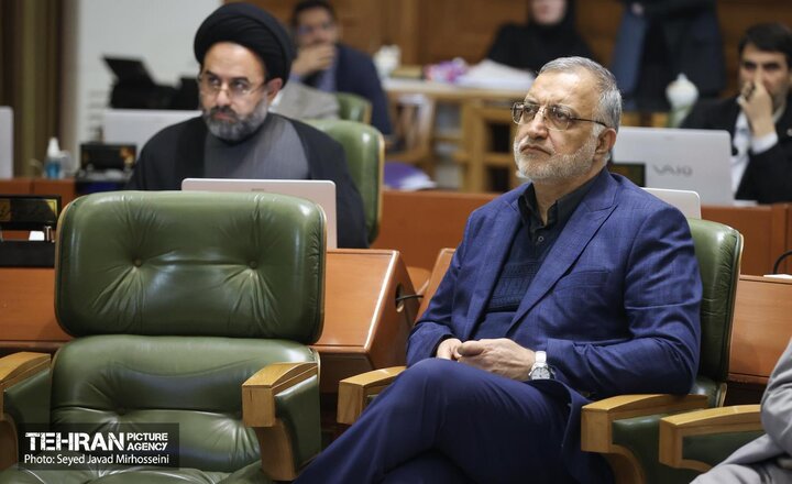 در موضوع حریم سراپای اقدامات استانداری غیرقانونی و بسیار خطرناک است/ هیچ‌ موضوعی تعامل ما با شورا را بر هم نمی‌زند