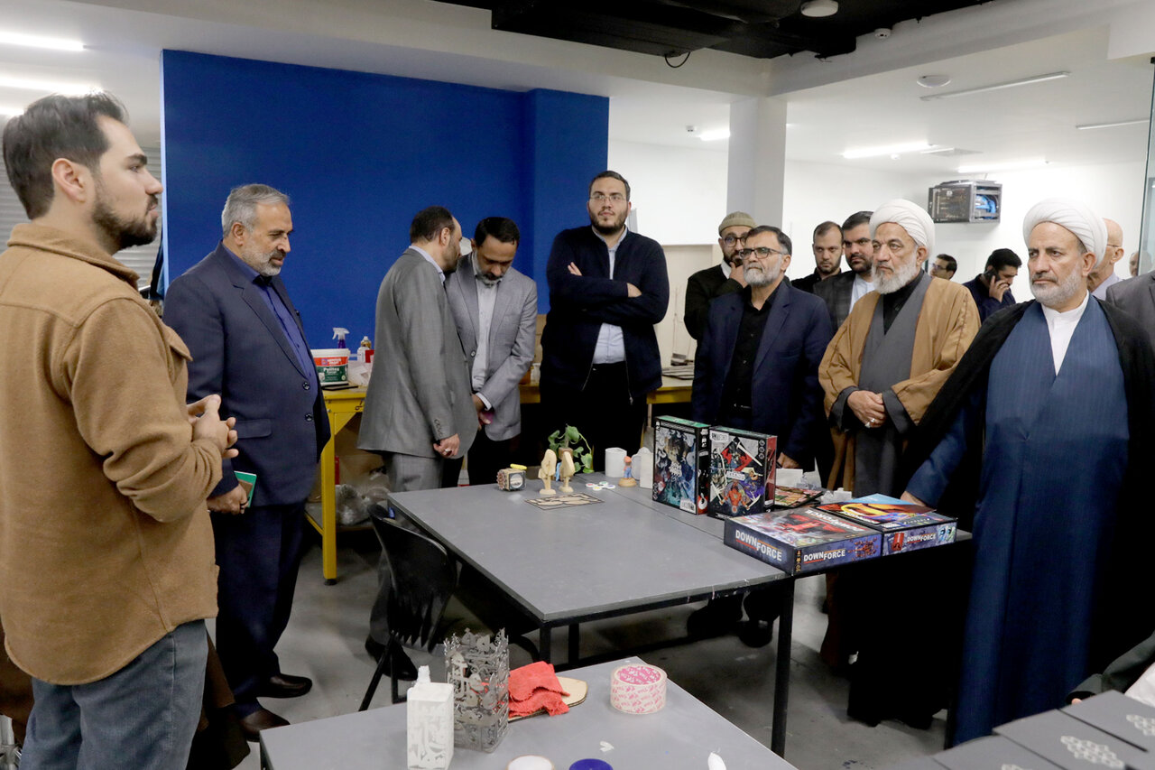 کارستانِ بهارستان؛ زيست‌بوم موفقِ کميته‌هاي تخصصي حوزه کودک با نمايشگاهي از 3 هزار اسباب‌بازي توليد داخل