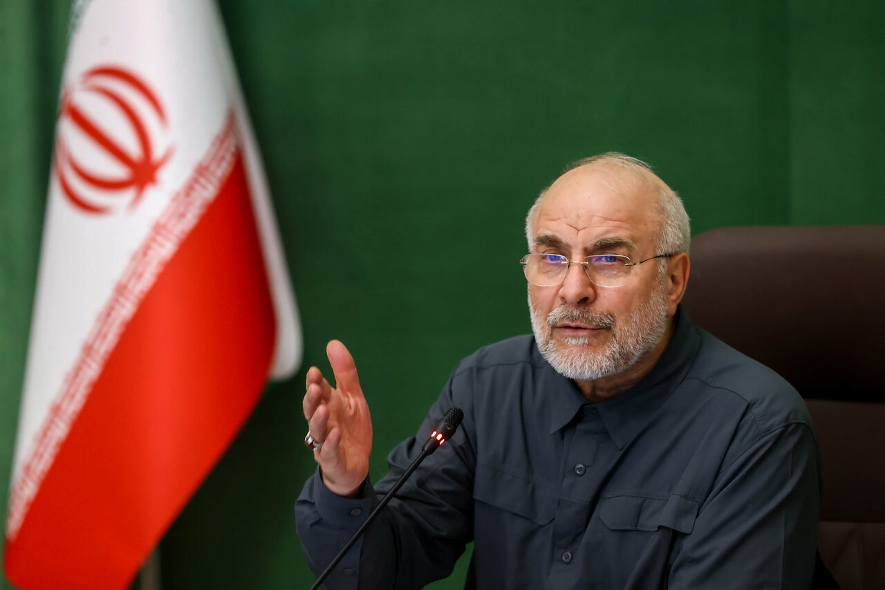 رئیس مجلس: مردم باید شاهد گزارش واقعی و کارشناسی از میزان اجرای برنامه هفتم باشند