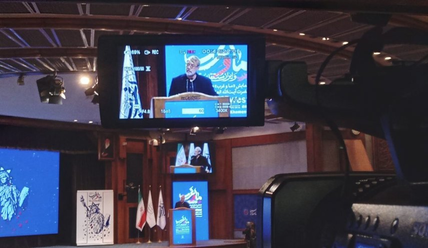 لاریجانی: به آمریکا و غرب چه ربطی دارد که در مورد برد موشک‌های ما نظر می‌دهند