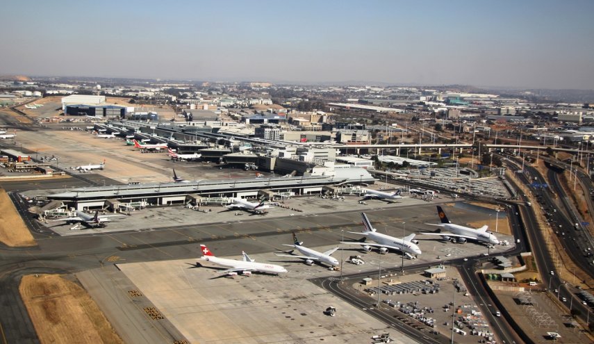 مقامات آفریقای جنوبی به 153 فلسطینی اجازه پیاده شدن از هواپیما را دادند