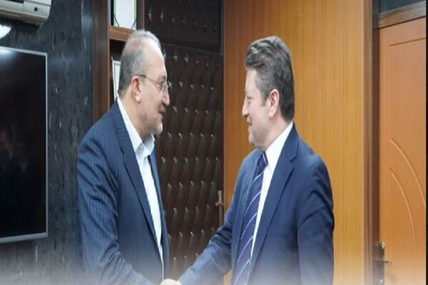 تکريم مرزنشينان و تسريع در راه‌اندازي مرز کوزه‌رش سلماس