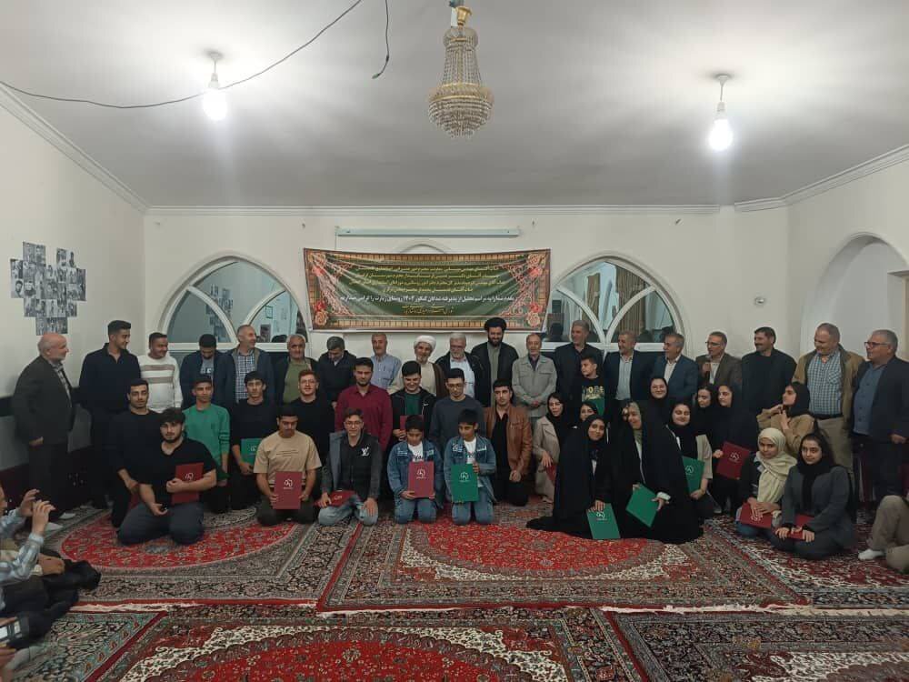 تجليل سنگدويني از 30 دانش‌آموز برتر آزمون سراسري در روستاي زيارت/تقدير از قهرمانان گلستاني ليگ ستارگان کبدي جهان