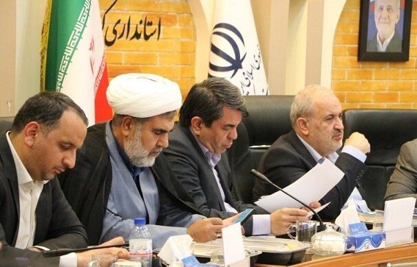 لزوم حمايت بيشتر دولت از سرمايه‌گذاران در حوزه انرژي‌هاي نو/هماهنگي مطلوب ميان مديران استاني و نيروهاي محلي در حوزه زرند