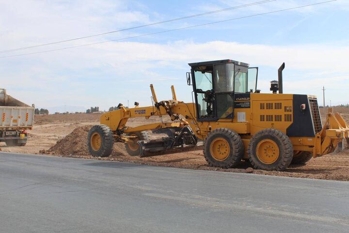 آغاز عملیات رفع نقطه حادثه خیز قوس روح‌آباد شهرستان زرند کرمان