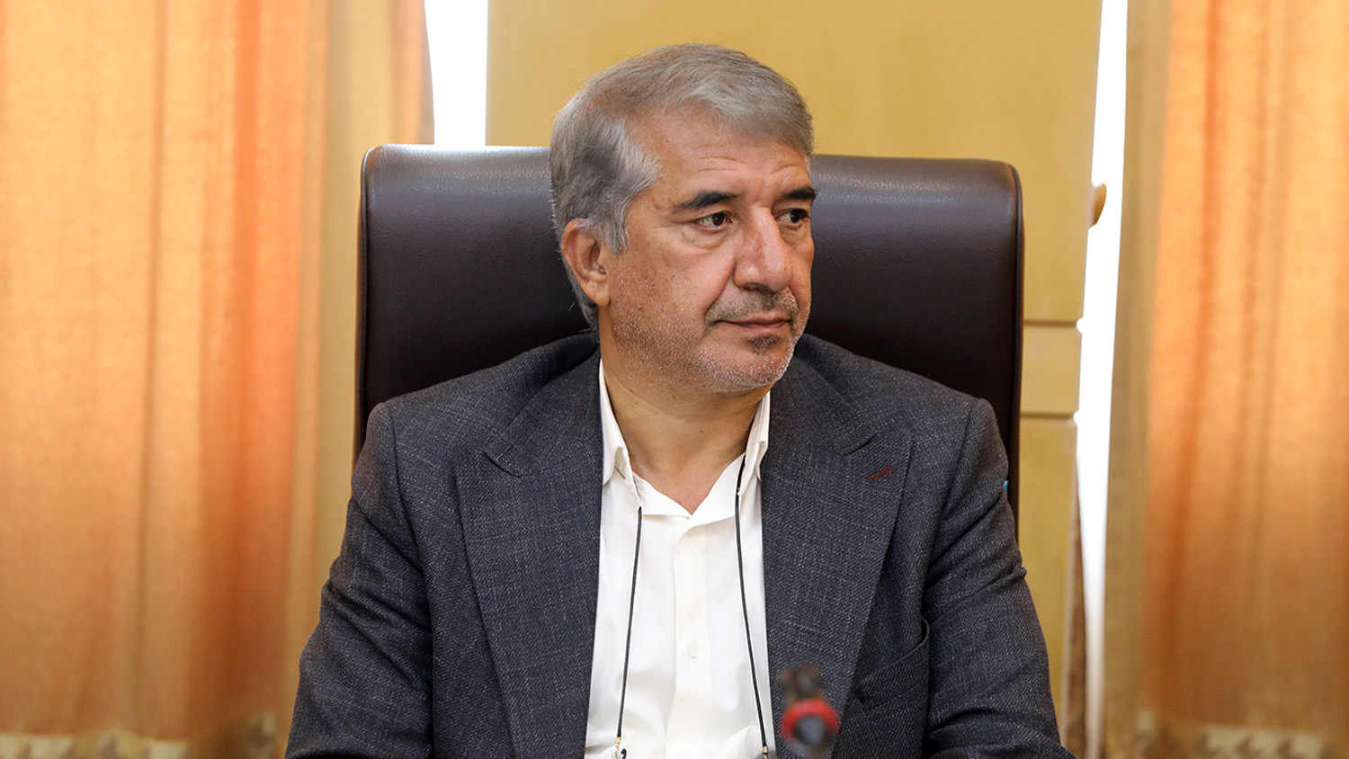 ديدار و گفت و گو انارکي با دهياران حومه شرقي رفسنجان/ 600 واحد توليدي و روستاهاي شرق رفسنجان چشم‌انتظار عدالت