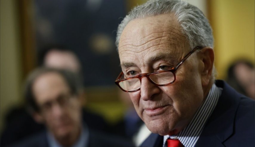 چاک شومر: طرح صلح ترامپ هدیه‌ای تمام‌عیار به پوتین است