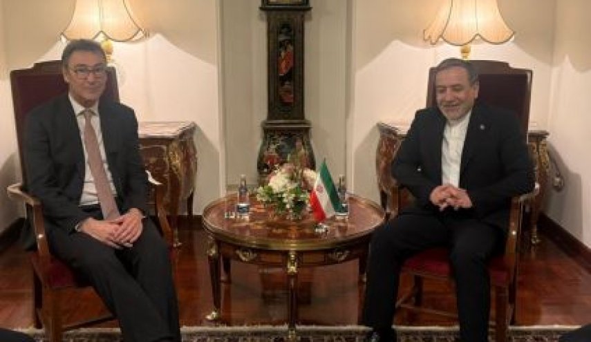 ديدار مديران اجرايي سازمان گفتگوي بشردوستانه با وزير امور خارجه