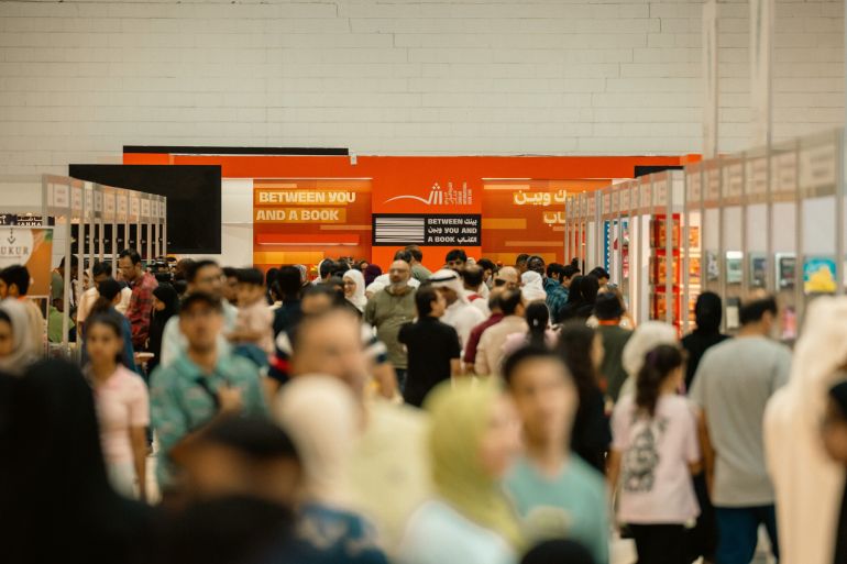"بينک وبين الکتاب".. معرض الشارقه يجمع 2350 دار نشر من 100 دوله