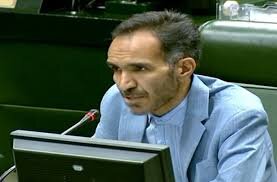 دولت نسبت به تعيين تکليف و تبديل وضعيت نيروهاي شرکتي اقدامات کند