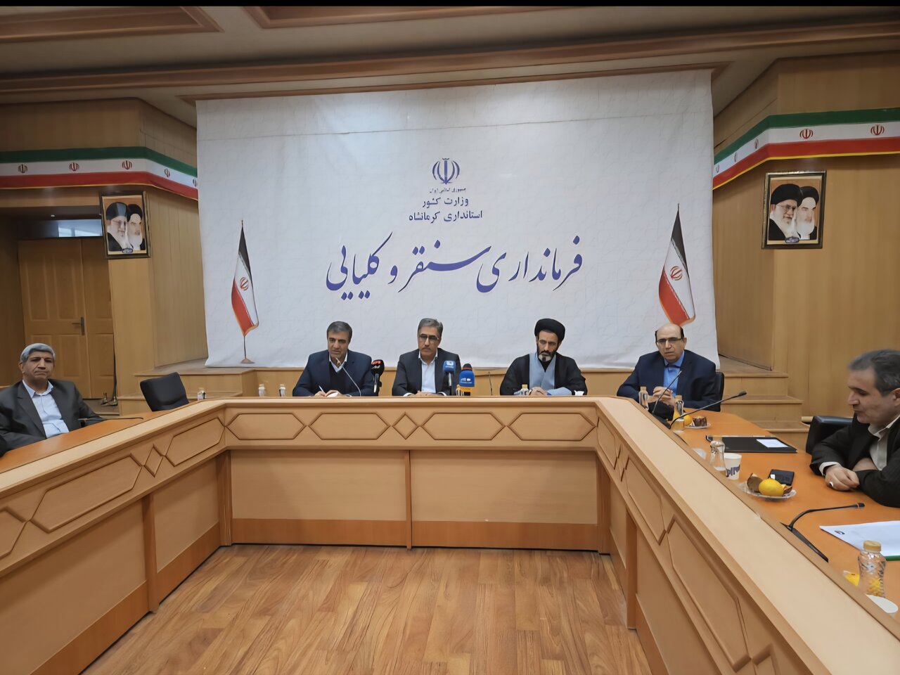 بازديد اعضاي کميسيون صنايع از واحدهاي صنعتي سنقر و معدن خسروآباد