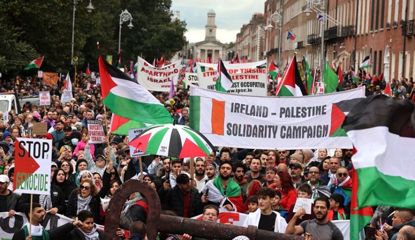 اعتراض گسترده کارگران ايرلندي به تداوم جنايات رژيم صهيونيستي