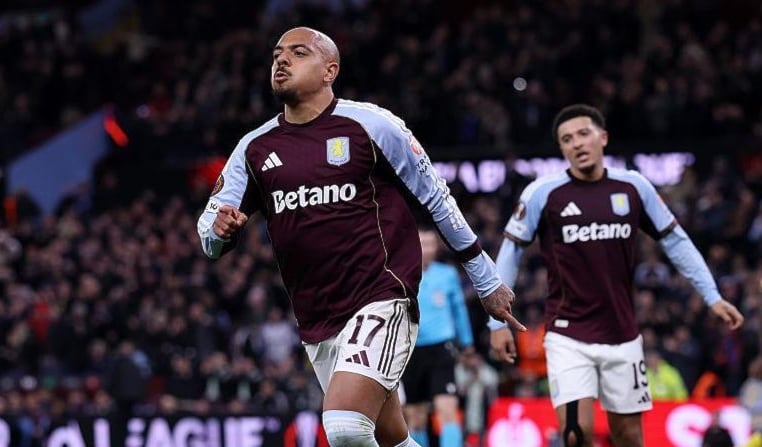 الدوري الأوروبي: أستون فيلا يتجاوز يونغ بويز بثنائيه