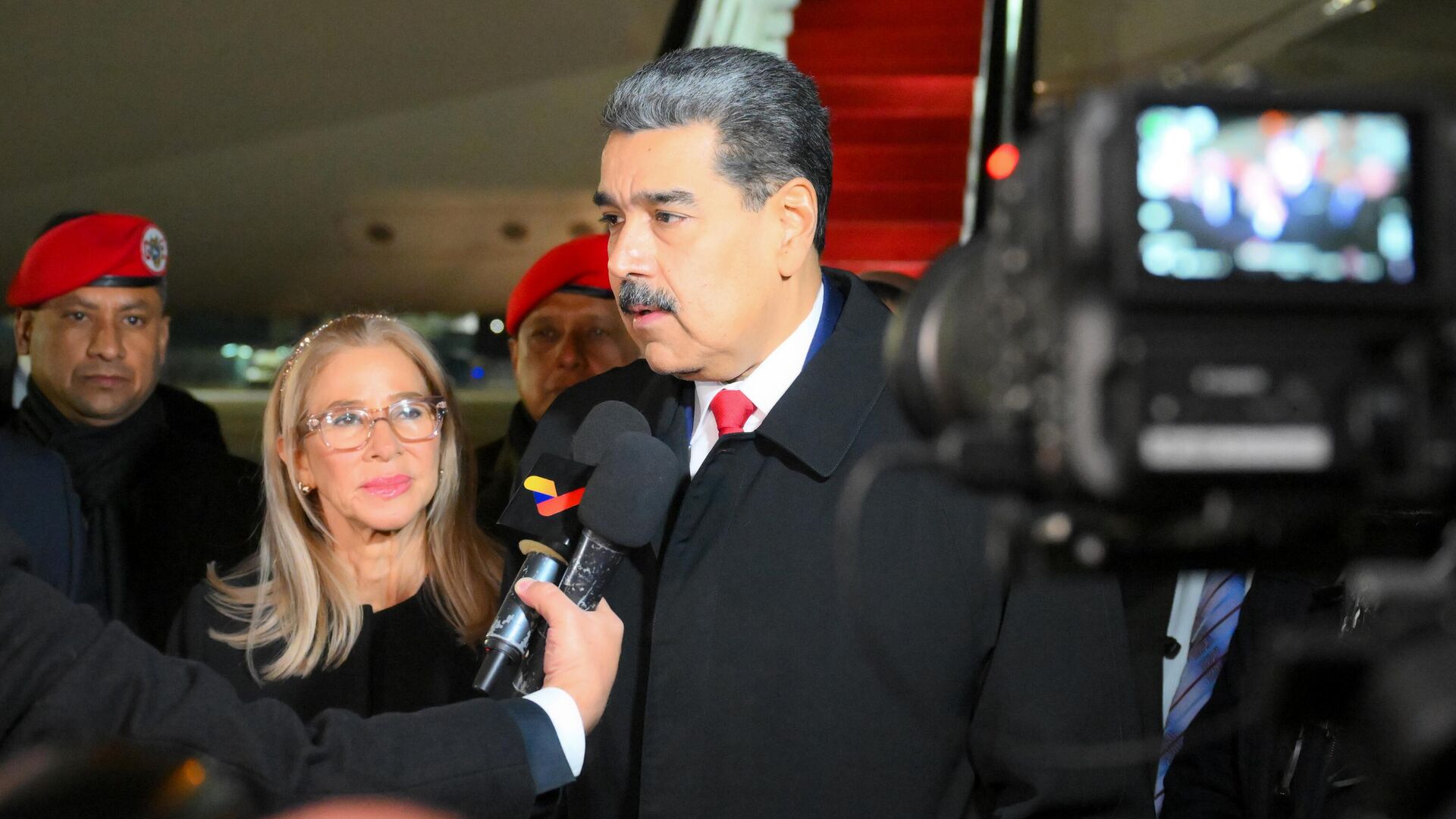 تقارير: ترامب هدد مادورو باستخدام القوه إذا رفض التنحي