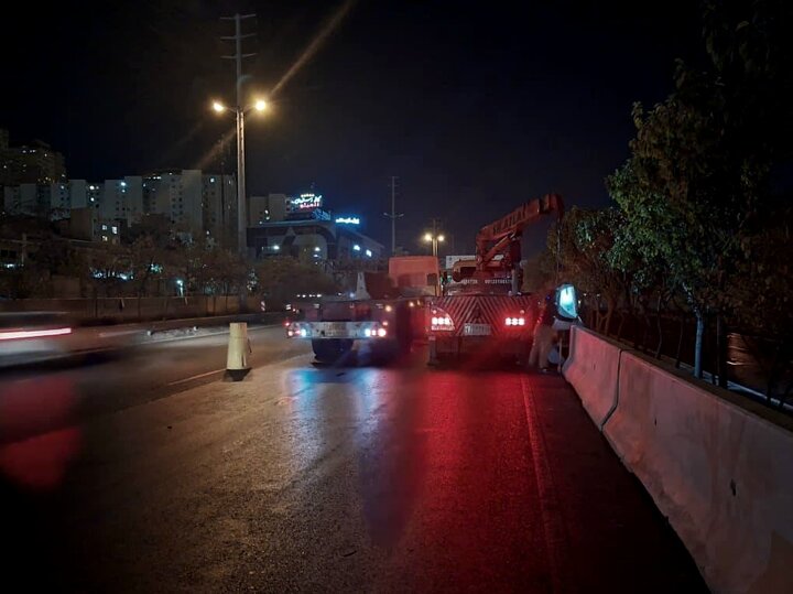آغاز عمليات ايمن‌سازي بزرگراه ارتش شرق با نصب نيوجرسي‌هاي بتني