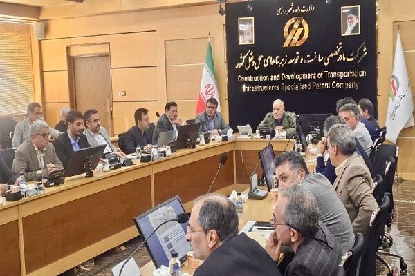 افتتاح 148 کيلومتر آزادراه تا پايان سال جاري