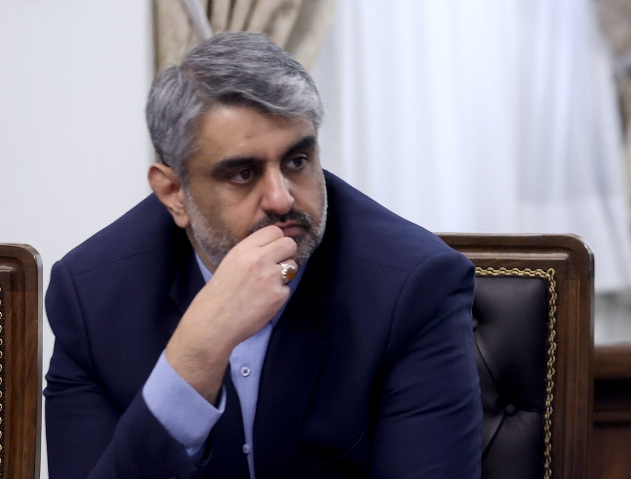 ماموريت قاليباف به مرکز رسانه مجلس و تقاضاي رييس قوه مقننه از رسانه‌ها/ مطالبه ي اجراي قوانين به ويژه مرتبط با حوزه هاي اقتصادي و معيشتي؛تقاضاي رييس مجلس از رسانه ها