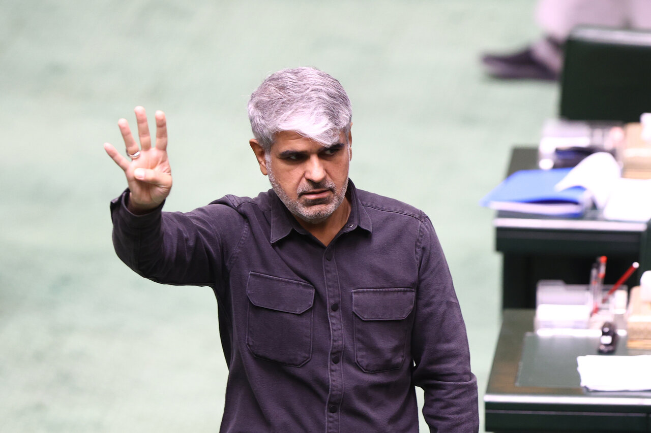 درصدی از تولید چاه های نفت خوزستان باید در اختیار استاندار قرار گیرد