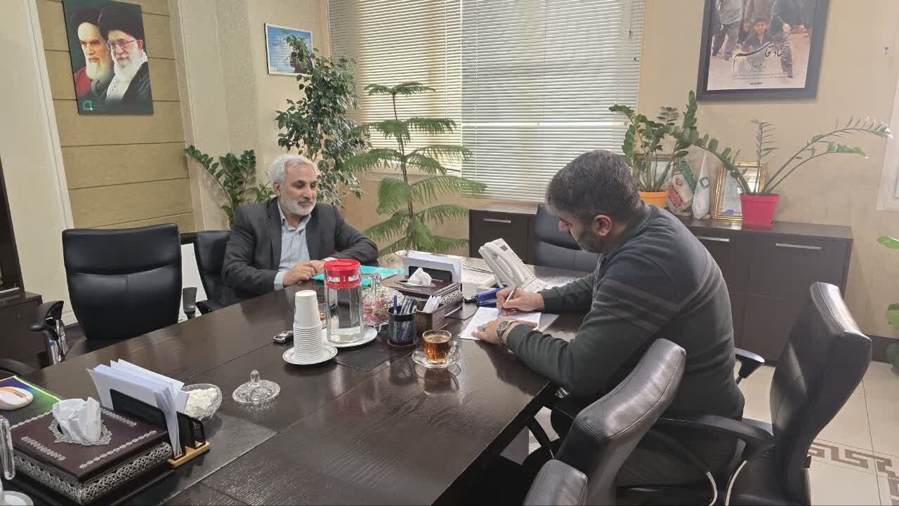 ديدار جعفري آذر با مديرعامل بنياد برکت/ تاکيد نماينده مردم تبريز، آذرشهر و اسکو بر تقويت نقش بنياد در اجراي طرح‌هاي زيرساختي در روستاهاي حوزه انتخابيه
