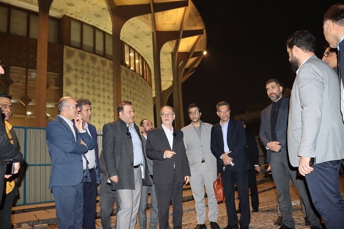 بازديد معاون هنري وزارت فرهنگ و  ارشاد اسلامي از روند ساماندهي محوطه تئاتر شهر