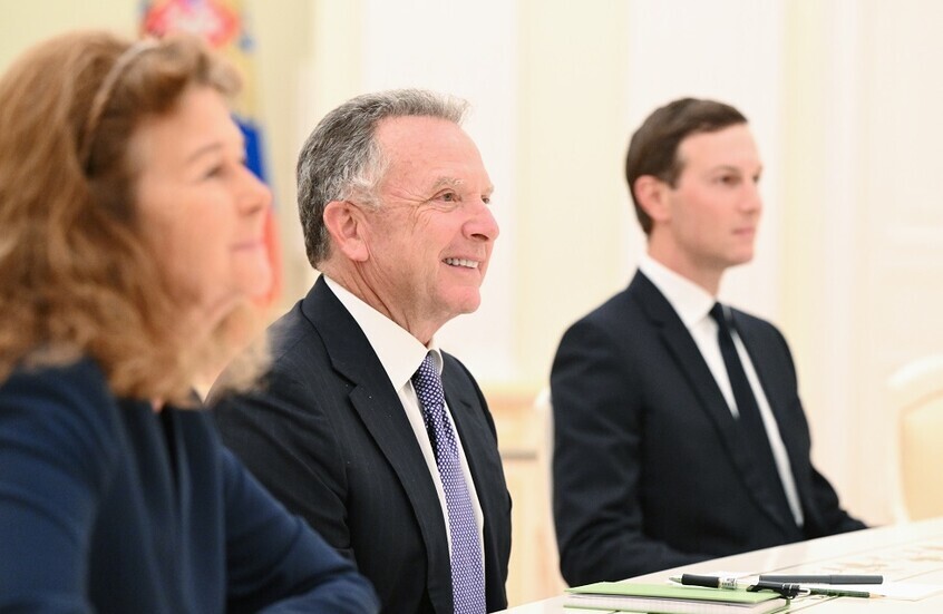 "لم يفصح عما دار فيه".. ترامب: بوتين يرغب بإنهاء الحرب واجتماعه مع ويتکوف وجاريد جيد جدا