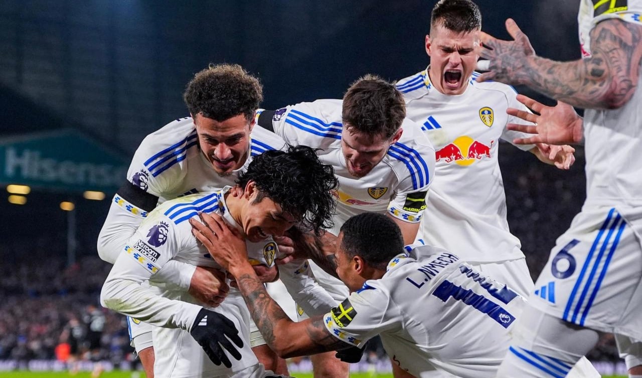 ليدز يونايتد يصعق تشيلسي بثلاثيه